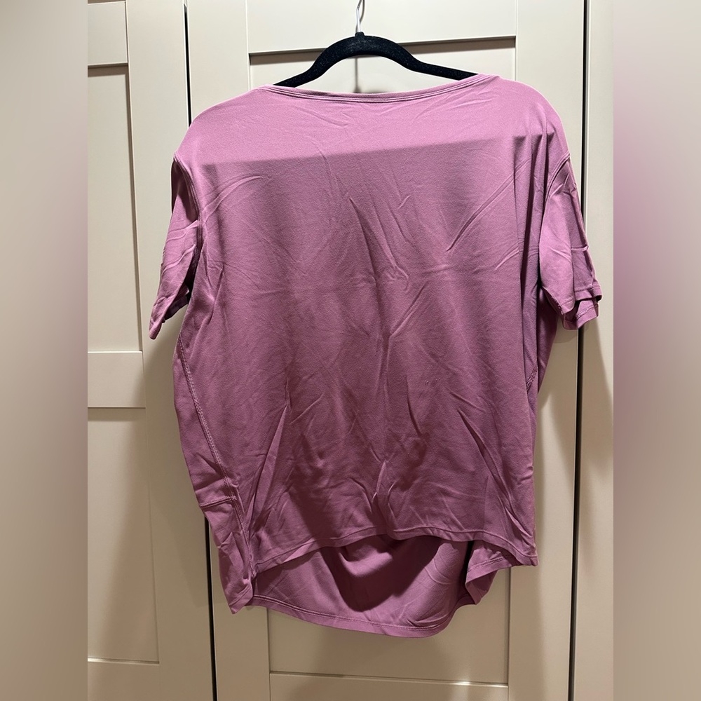 Lululemon Women's Pink Top